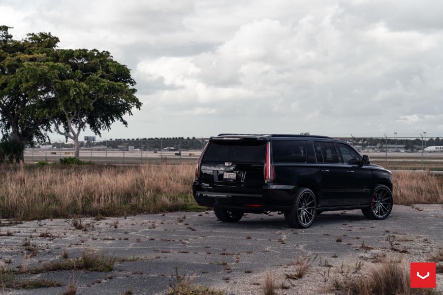  Cadillac Escalade ESV on Vossen Wheels (HF6-1) 2019 года  (фото 4 из 10)